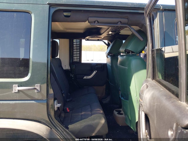 44778700 :رقم المزاد ، 1J4BA5H13BL618053 vin ، 2011 Jeep Wrangler Unlimited Sahara مزاد بيع