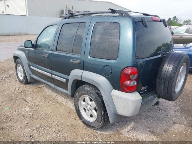 2005 JEEP LIBERTY 1J4GL48KX5W653355 Photo 2