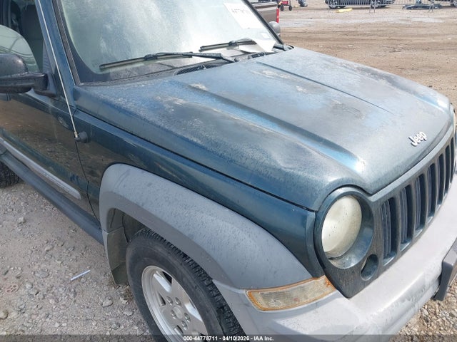 2005 JEEP LIBERTY 1J4GL48KX5W653355 Photo 5