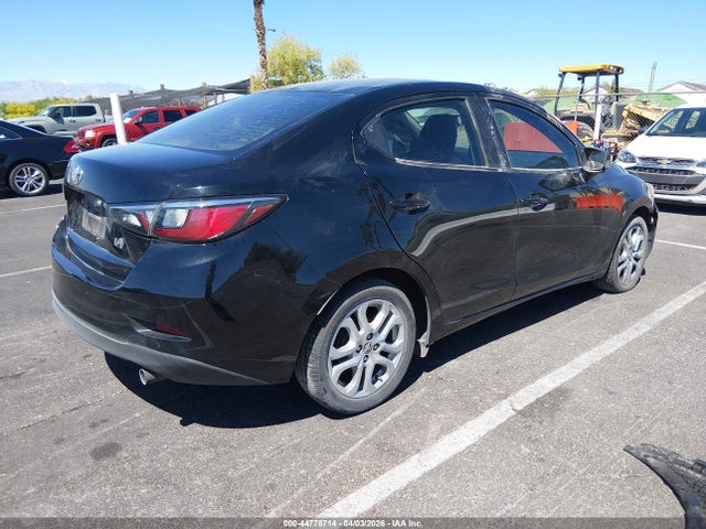 3MYDLBYV6HY181600 Toyota YARIS IA