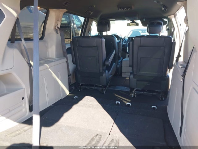 2018 Dodge Grand Caravan Sxt მანქანა იყიდება აუქციონზე, vin: 2C4RDGCG0JR300061, აუქციონის ნომერი: 44778728