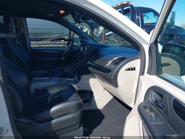2018 Dodge Grand Caravan Sxt მანქანა იყიდება აუქციონზე, vin: 2C4RDGCG0JR300061, აუქციონის ნომერი: 44778728