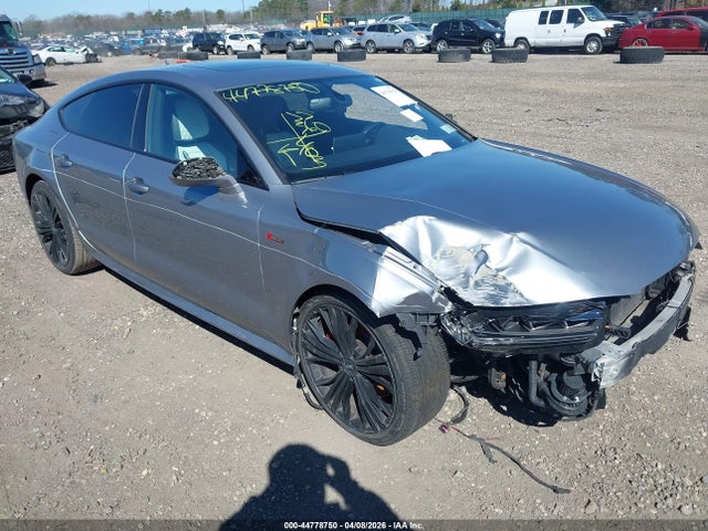 2016 AUDI A7 WAUWGAFC1GN089164