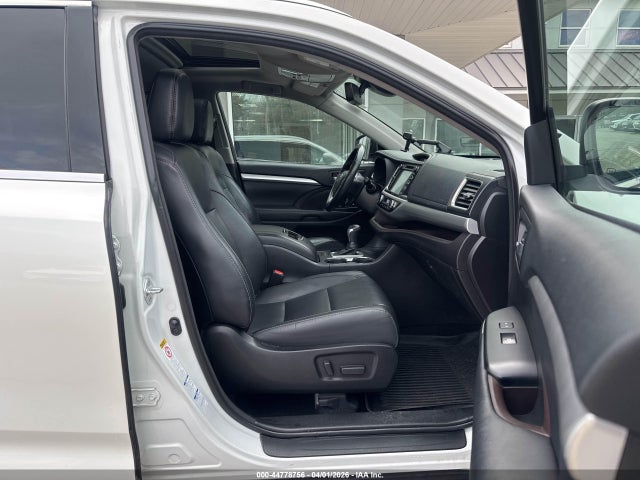 2018 TOYOTA HIGHLANDER 5TDJZRFH7JS537362 Photo 4