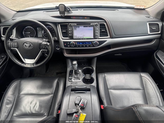 2018 TOYOTA HIGHLANDER 5TDJZRFH7JS537362 Photo 5