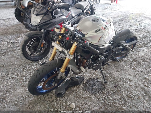 Suzuki GSX-R750 2026 JS1GR7MA7T7100358 Image 2