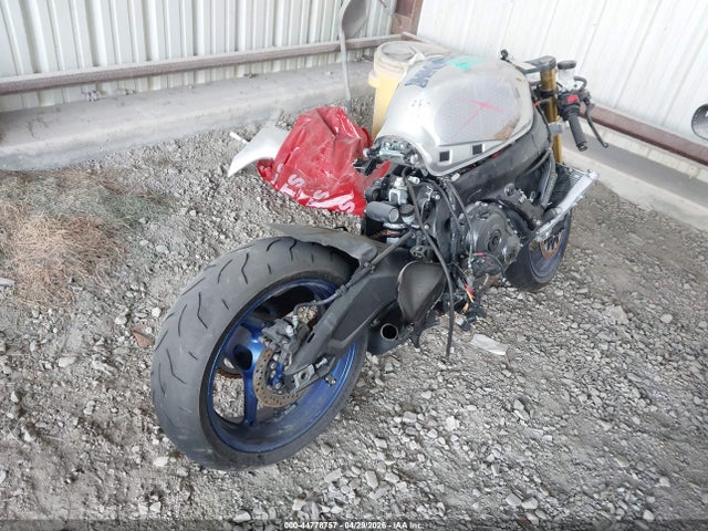 Suzuki GSX-R750 2026 JS1GR7MA7T7100358 Image 4