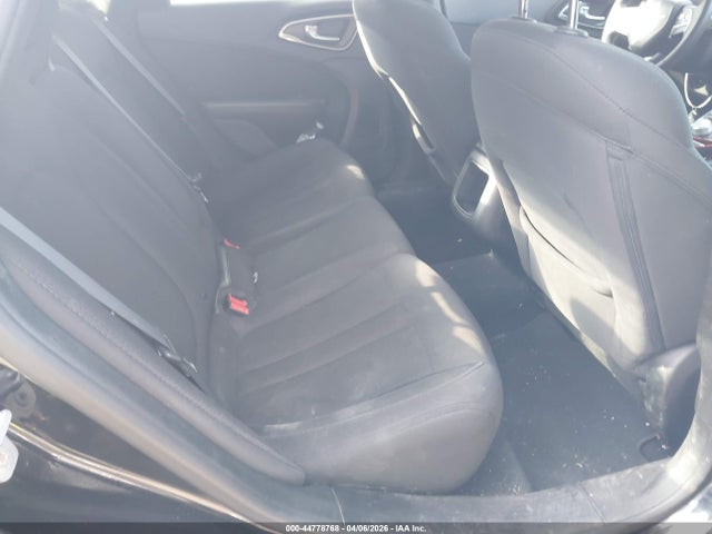 Aukcja sprzedaży 2015 Chrysler 200 Limited, vin: 1C3CCCAB0FN756725, numer aukcji: 44778768