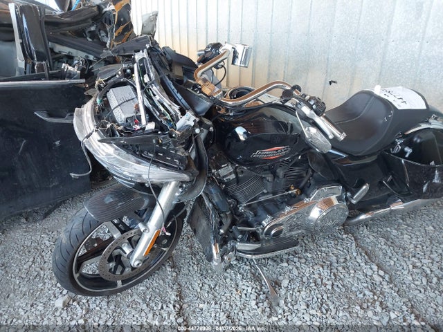 1HD1KH718RB634636 Harley-Davidson FLTRX