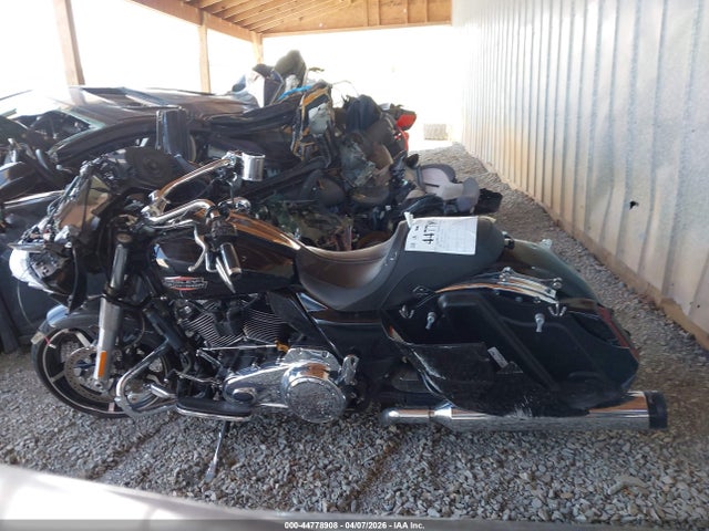 1HD1KH718RB634636 Harley-Davidson FLTRX