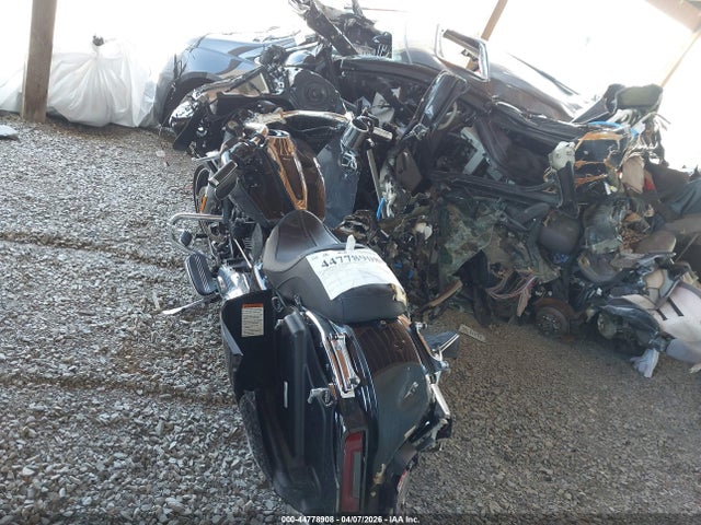 1HD1KH718RB634636 Harley-Davidson FLTRX