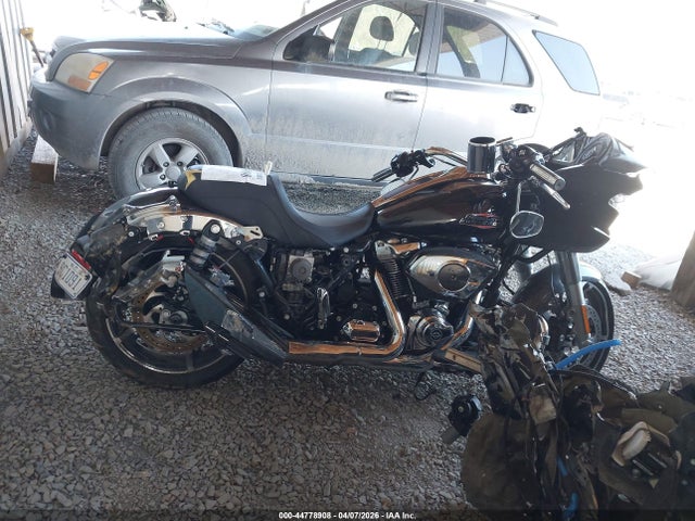 1HD1KH718RB634636 Harley-Davidson FLTRX
