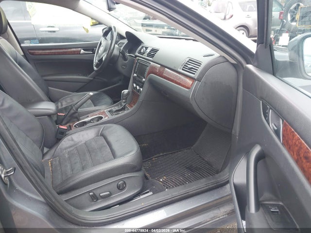 Auction sale of the 2013 Volkswagen Passat 2.0l Tdi Sel Premium, vin: 1VWCN7A34DC088603, lot number: 44778924