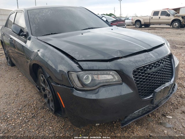 44778939 :رقم المزاد ، 2C3CCAGG8JH240797 vin ، 2018 Chrysler 300 300s Awd مزاد بيع