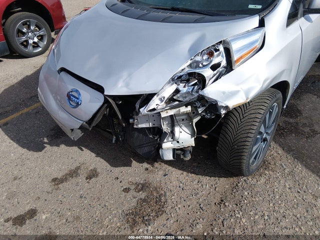 1N4BZ0CP8HC307407 Nissan LEAF SV