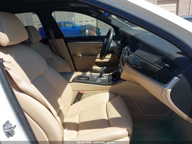 44778955 :رقم المزاد ، WBAFR7C50DC825750 vin ، 2013 Bmw 535i مزاد بيع