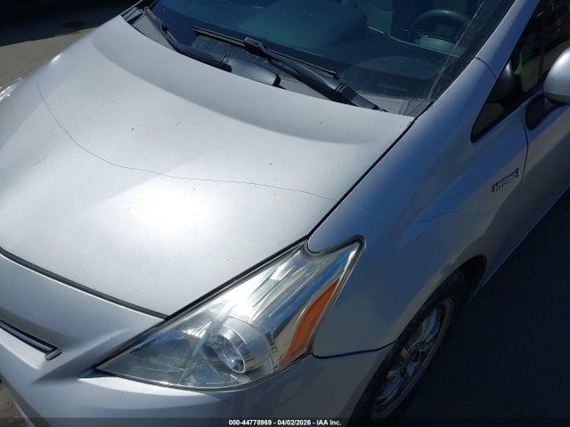 Toyota Prius V Three 2014 JTDZN3EU9EJ005060 Image 6