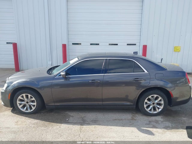 Aukcja sprzedaży 2015 Chrysler 300 Limited, vin: 2C3CCAAG3FH899225, numer aukcji: 44779000