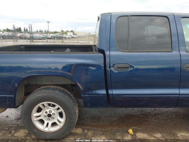 44779045 :رقم المزاد ، 1D7HL48NX4S548279 vin ، 2004 Dodge Dakota Slt مزاد بيع