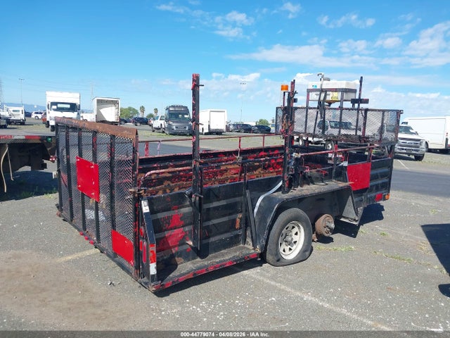 44779074 :رقم المزاد ، 1M9BE1421BL516233 vin ، 2011 Utility Trailer مزاد بيع