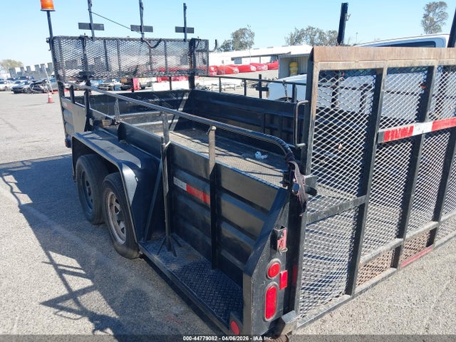 44779082 :رقم المزاد ، 1M9BE1425CL516415 vin ، 2012 Utility Trailer مزاد بيع