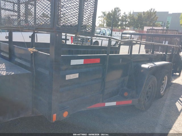 44779082 :رقم المزاد ، 1M9BE1425CL516415 vin ، 2012 Utility Trailer مزاد بيع