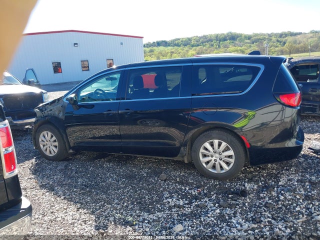 Продаж на аукціоні авто 2018 Chrysler Pacifica L, vin: 2C4RC1AG7JR274710, номер лоту: 44779093