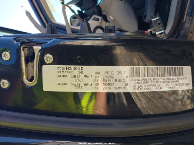 Продаж на аукціоні авто 2018 Chrysler Pacifica L, vin: 2C4RC1AG7JR274710, номер лоту: 44779093