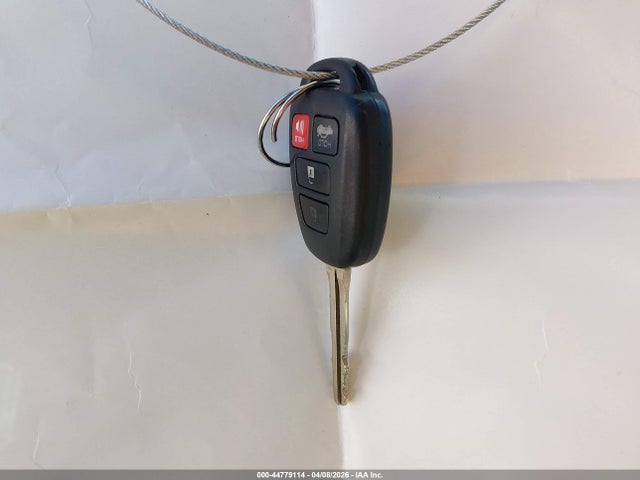 5YFBURHE3GP547345 Toyota COROLLA LE