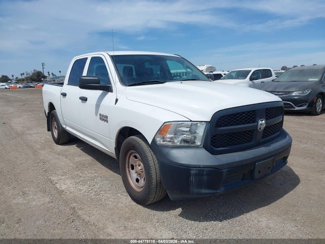 2017 RAM 1500 1C6RR6KG0HS768742