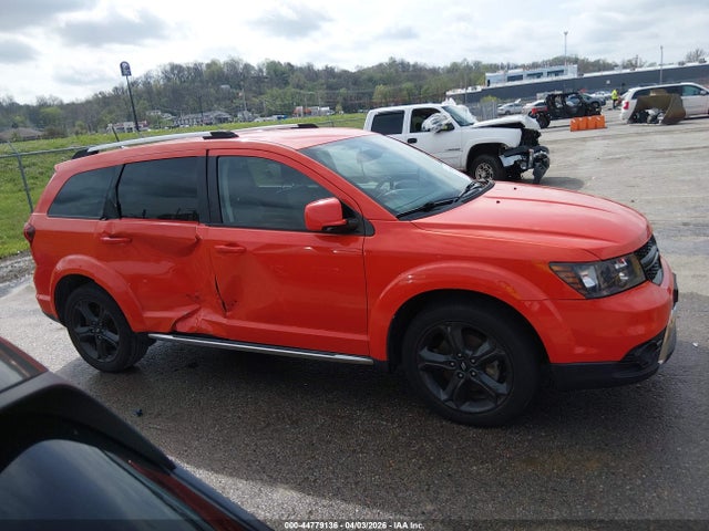 44779136 :رقم المزاد ، 3C4PDCGGXKT773538 vin ، 2019 Dodge Journey Crossroad مزاد بيع