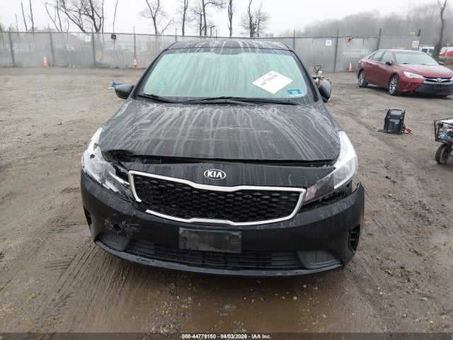 44779150 :رقم المزاد ، 3KPFK4A75HE029178 vin ، 2017 Kia Forte Lx مزاد بيع
