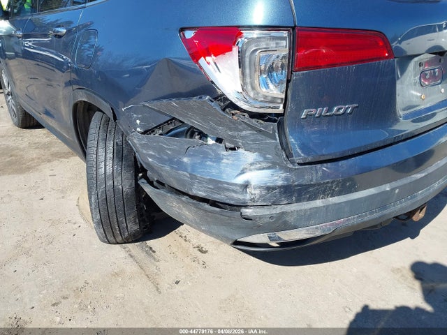 5FNYF6H08GB127504 Honda Pilot Elite