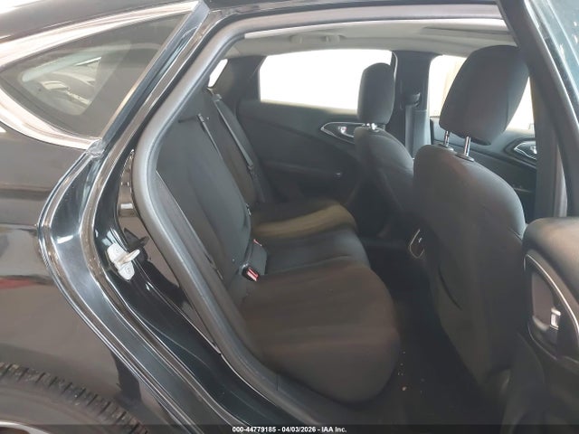 Продажа на аукционе авто 2015 Chrysler 200 Limited, vin: 1C3CCCAB6FN559817, номер лота: 44779185