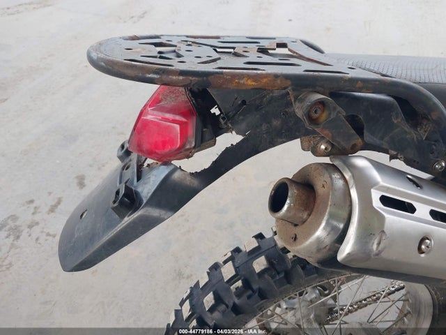 Yamaha XT250 2023 JYADG24E0PA016665 Image 15