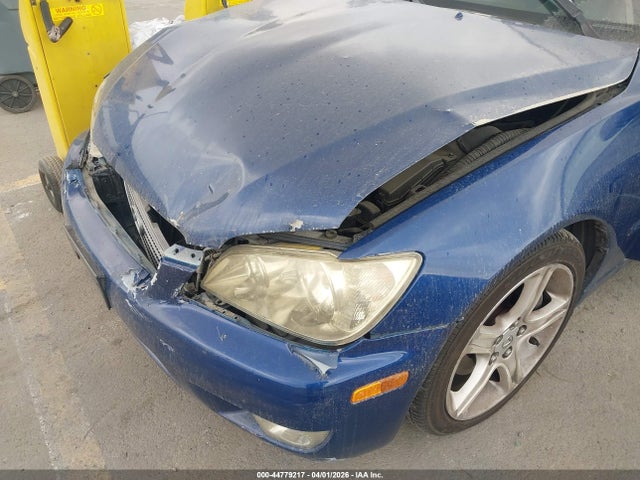2001 Lexus Is 300 მანქანა იყიდება აუქციონზე, vin: JTHBD182310002088, აუქციონის ნომერი: 44779217