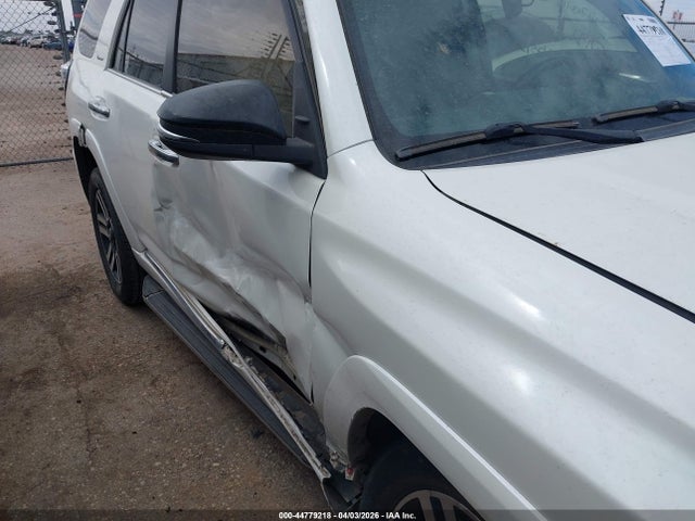 Auction sale of the 2015 Toyota 4runner Limited, vin: JTEBU5JR1F5268375, lot number: 44779218
