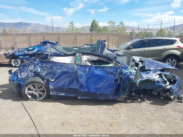 Продажа на аукционе авто 2022 Tesla Model Y Long Range Dual Motor All-wheel Drive, vin: 7SAYGAEE3NF555724, номер лота: 44779237