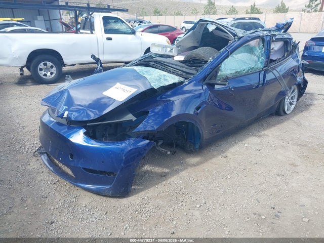 Продажа на аукционе авто 2022 Tesla Model Y Long Range Dual Motor All-wheel Drive, vin: 7SAYGAEE3NF555724, номер лота: 44779237