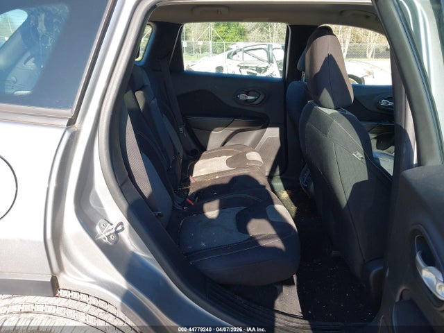 1C4PJLAB0GW161081 Jeep Cherokee Sport