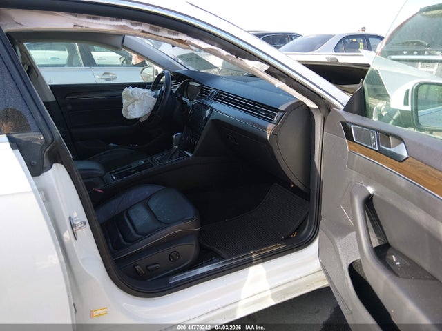 2019 VOLKSWAGEN ARTEON WVWCR7AN6KE027036 Photo 4