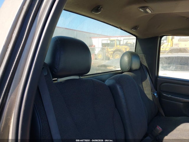2001 CHEVROLET SILVERADO 1500 1GCEC14V01Z197452 Photo 7