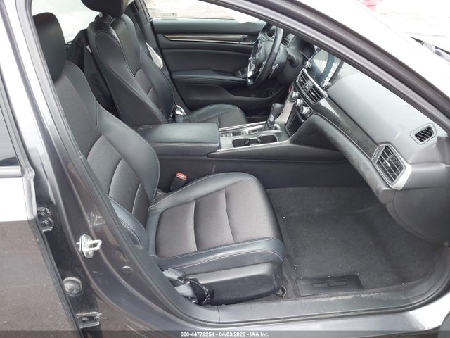 1HGCV1F31JA103110 Honda Accord Sport