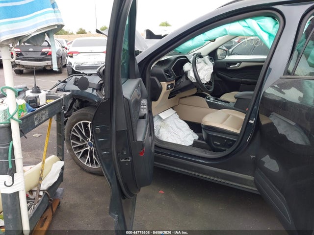 1FMCU0KZXNUA25934 Ford Escape Sel Plug-in Hybrid