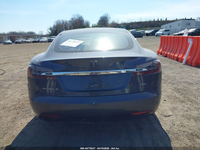Продажа на аукционе авто 2018 Tesla Model S 100d/75d/p100d, vin: 5YJSA1E21JF249576, номер лота: 44779337