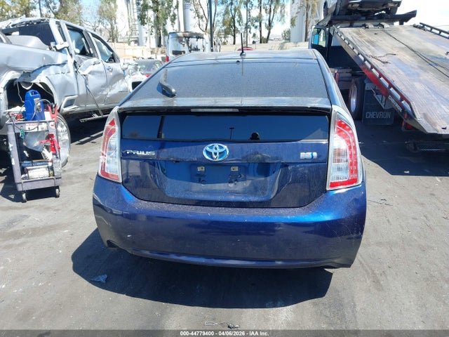 Toyota Prius Two 2015 JTDKN3DU1F2002927 Image 16