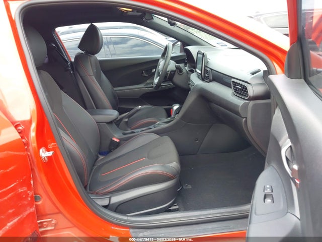 2019 Hyundai Veloster 2.0 Premium მანქანა იყიდება აუქციონზე, vin: KMHTG6AF7KU015861, აუქციონის ნომერი: 44779413