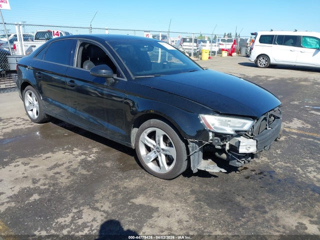2018 AUDI A3 WAUAUHFF0J1056175