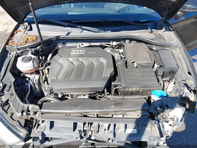 2018 AUDI A3 WAUAUHFF0J1056175 Photo 9