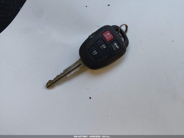 Продажа на аукционе авто 2018 Toyota Corolla Le, vin: 2T1BURHE6JC111774, номер лота: 44779461